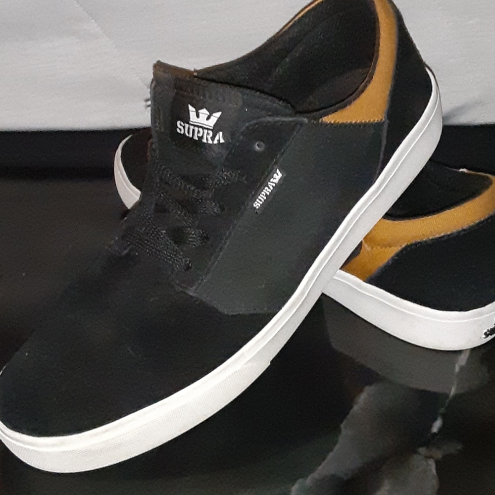 Supras